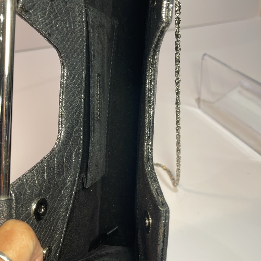 Kate Landry Reptile Print Crossbody Clutch W/ Detachable Chain. Snap Closure EUC - Picture 5 of 8